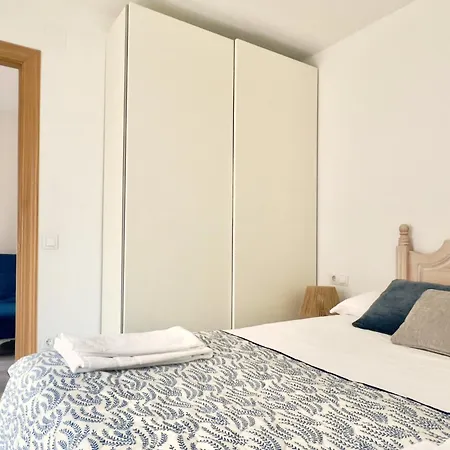 Housingleon Cardiles I Y Ii شقة ليون